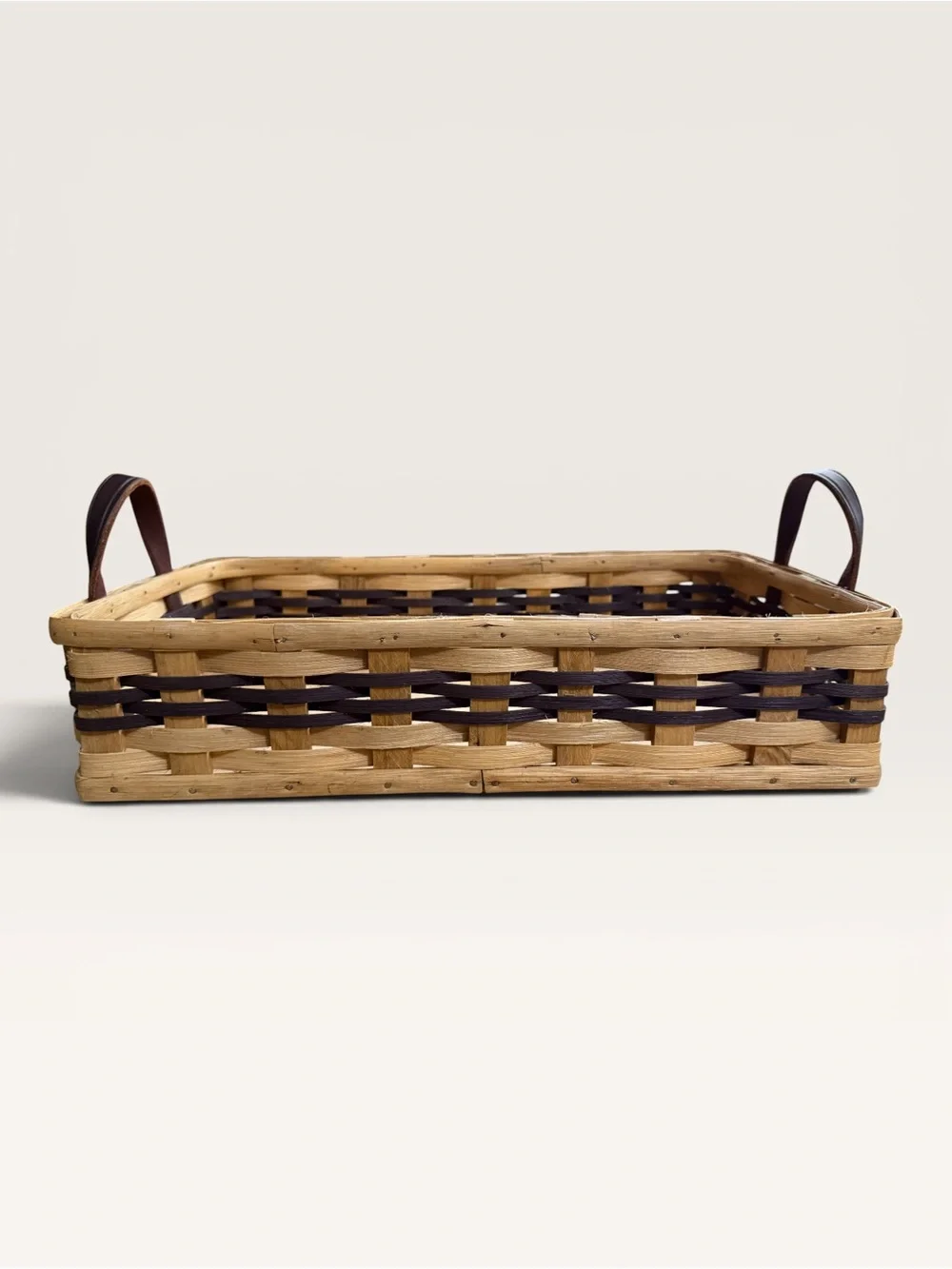 Handcrafted Amish Woven Basket w/Makers Info on Basket Bottom